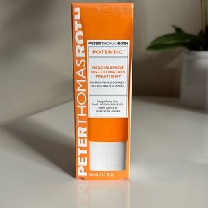 Peter Thomas Roth
Potent-C Niacinamide Discoloration Treatment